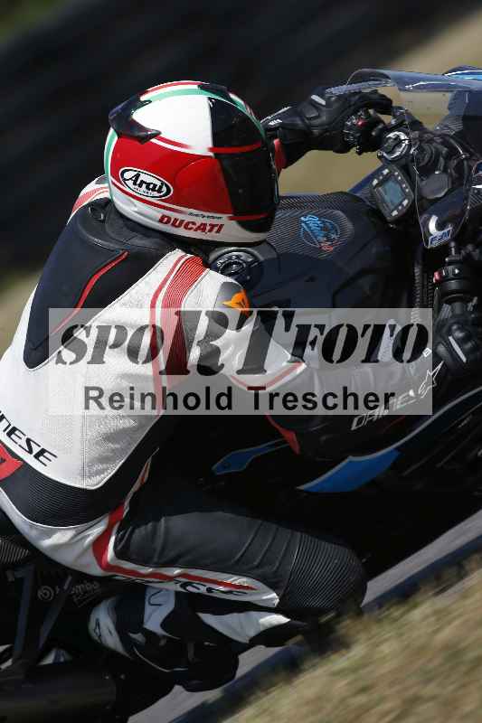 Archiv-2023/28 05.06.2023 Moto Club Anneau du Rhin/rouge-expert/2
